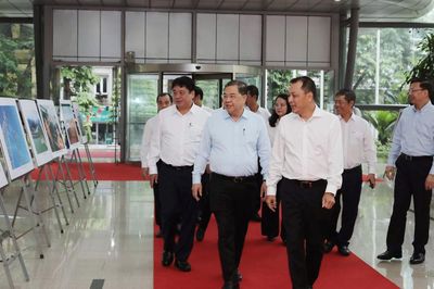 Phó thủ tướng Phạm Gia Túc thăm, làm việc với EVN