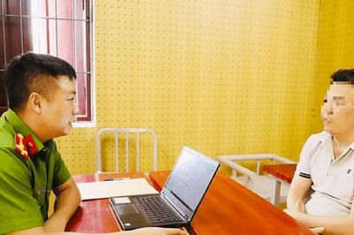 Khởi tố người đàn ông giả danh lãnh đạo 'can thiệp' vi phạm giao thông