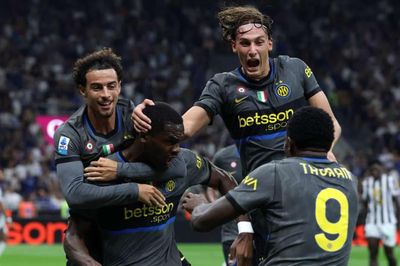 Inter Milan ngược dòng kịch tính trước Udinese