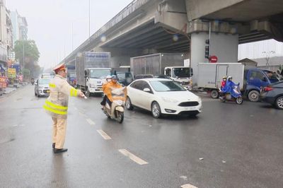 Chủ động đảm bảo giao thông trong thời tiết mưa
