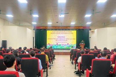 Bồi dưỡng kiến thức quốc phòng, an ninh cho cán bộ, đảng viên phường Xuân Đỉnh