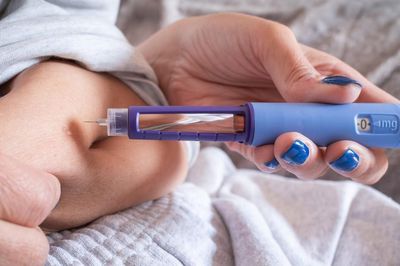 Nguy cơ nhiễm bệnh viêm não hiếm gặp từ các loại thuốc giảm cân thế hệ mới