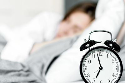Stress, mất ngủ và bệnh không lây nhiễm: Mối liên hệ ít người biết