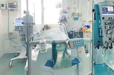 10 ngày giành lại sự sống cho bệnh nhân người nước ngoài nguy kịch vì xuất huyết tiêu hóa