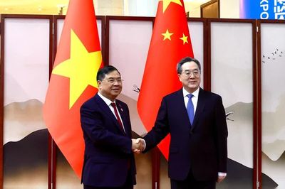 Phó Thủ tướng Thường trực Chính phủ Phạm Gia Túc hội đàm với Phó Thủ tướng Thường trực Quốc vụ viện Trung Quốc Đinh Tiết Tường