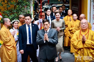 Nhà vua Thái Lan và Hoàng hậu thăm chùa Quán Sứ và dự Lễ cầu an