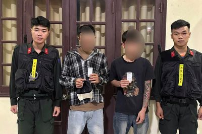 Cảnh sát cơ động phát hiện 5 trường hợp dương tính với ma túy qua tuần tra đêm