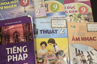 Trước 17h ngày 18/9, học sinh TP Huế phải được cung ứng đủ sách giáo khoa