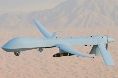 Iran tuyên bố liên tiếp bắn hạ UAV Mỹ, Houthi nói có quyền tấn công Ả-rập Xê-út