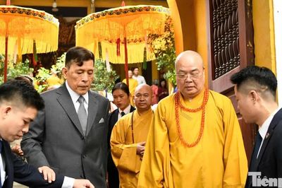 Những ngôi chùa Việt được Hoàng gia Thái Lan bảo trợ