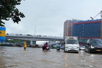Dự báo thời tiết 16/9: Hà Nội và nhiều tỉnh miền Bắc tiếp tục mưa lớn