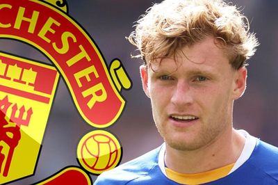 MU nối lại vụ chuyển nhượng Jarrad Branthwaite