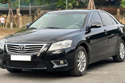 Loạt xe Toyota Camry cũ đời 2008 - 2011 được thanh lý giá rẻ có nên mua?