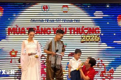 Thành phố Hồ Chí Minh: Mang trăng yêu thương đến trẻ thiệt thòi