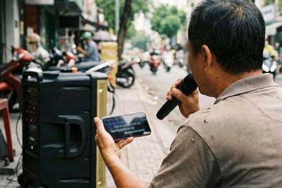 Chủ hộ kinh doanh và người dân đi hát karaoke chú ý quy định xử phạt mới nhất