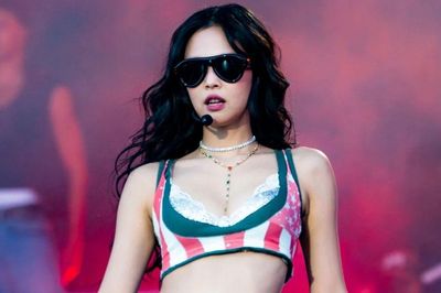Jennie 'vượt mặt' BTS, làm nên lịch sử cho Kpop
