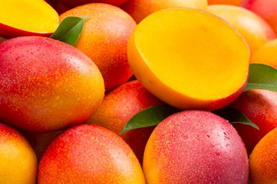 Xoài chín rất ngon miệng nhưng 5 nhóm người này nên cân nhắc khi ăn
