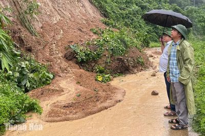 Mưa lớn gây sạt lở đất trên địa bàn xã Na Mèo