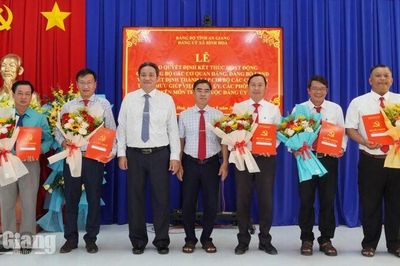Đảng ủy xã Bình Hòa thành lập 9 chi bộ trực thuộc