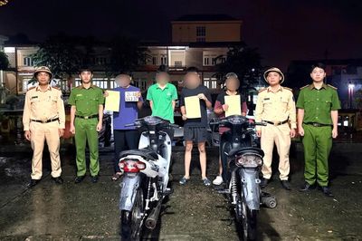 Công an xác minh nhóm thiếu niên đi xe máy không biển số, đánh võng ở Lào Cai