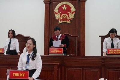 TAND khu vực 4 - Hà Nội xét xử vụ án dân sự công ích