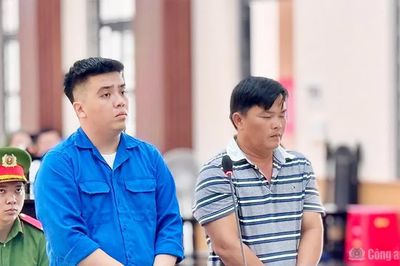 Lừa đảo chiếm đoạt 7,6 tỷ đồng, hai thanh niên lĩnh 17 năm tù