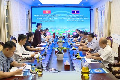 Công đoàn Hà Nội - Viêng Chăn chia sẻ kinh nghiệm chăm lo cho người lao động