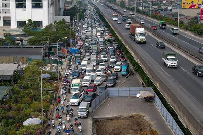 Hà Nội tổ chức phân luồng trên đường Nguyễn Trãi