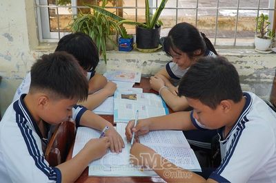 Từ tủ sách dùng chung đến học liệu số