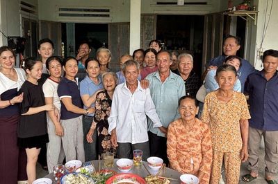Đại úy công an kiên trì tìm gia đình cho người thất lạc 52 năm