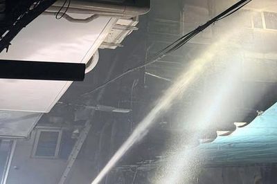 Chủ tịch UBND thành phố Hà Nội yêu cầu khẩn trương khắc phục hậu quả vụ cháy tại Tây Hồ