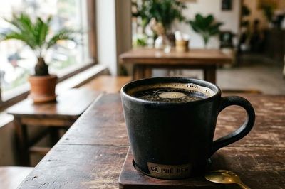 Người bị trào ngược dạ dày có uống được cà phê?