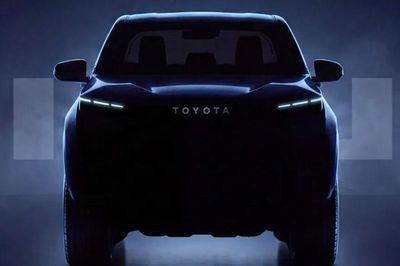 Bán tải Toyota Hilux có bản chạy pin hydro, không dễ bán ở Việt Nam