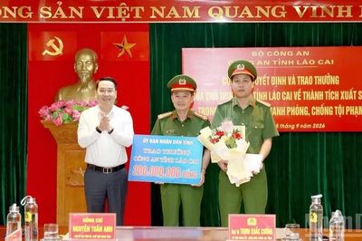 Lào Cai khen thưởng Ban chuyên án triệt phá băng nhóm tội phạm xuyên quốc gia