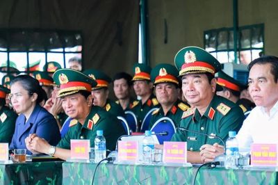 Đoàn công tác Bộ Quốc phòng kiểm tra công tác chuẩn bị diễn tập khu vực phòng thủ tại Nghệ An