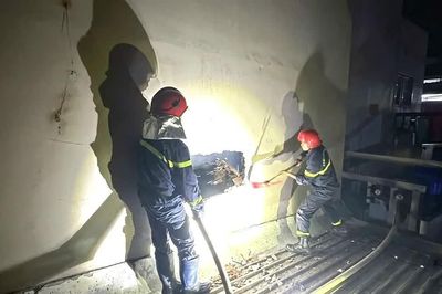 Cháy nhà trong hẻm ở phường Chợ Lớn, 2 người tử vong, 5 người bị thương