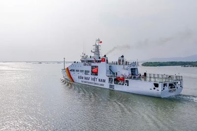 Tàu KN-290 khởi hành đưa 'Trăng thu Biên cương' đến Côn Đảo