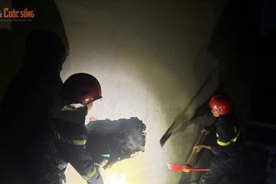 Cháy nhà ở TP HCM, 2 người tử vong, 5 người bị thương