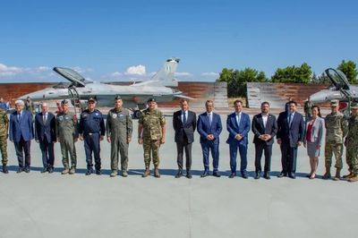 F-16 được trang bị động cơ của máy bay siêu thanh