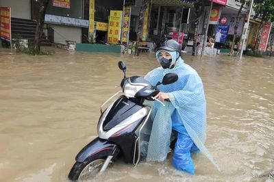 Trường học Hà Nội chủ động phương án dạy học do mưa ngập