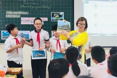 Đưa tiếng Anh thành ngôn ngữ thứ hai trong nhà trường: Cần sự chuẩn bị đồng bộ