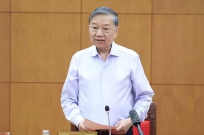 Không để đặc thù biến thành đặc quyền, lợi ích nhóm, cài cắm, thao túng bóp méo chính sách