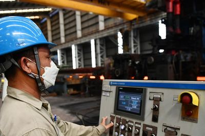 Doanh nghiệp có hai nghề sản xuất