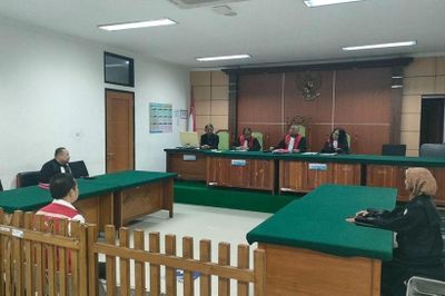 Lĩnh án 8 năm tù vì 'tiếp tay' buôn lậu gần 800kg vảy tê tê