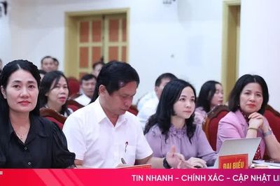 Khai giảng lớp bồi dưỡng đại biểu HĐND cấp xã