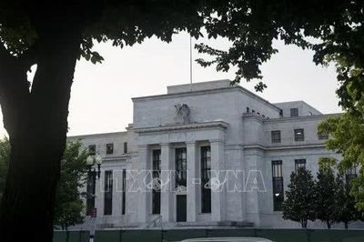 Fed đảo chiều chính sách trước sức ép từ cú sốc giá năng lượng