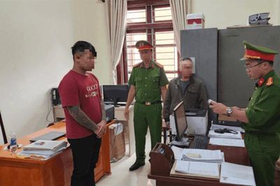 Đường dây mua bán 139 tài khoản ngân hàng