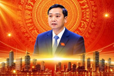 Phó Bí thư Tỉnh ủy, Chủ tịch HĐND tỉnh Nguyễn Việt Oanh: Kiến tạo thể chế, hoàn thiện pháp chế, đưa thành phố Bắc Ninh lên tầm cao mới