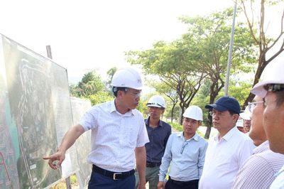 Phó Chủ tịch Thường trực HĐND thành phố Trần Phước Sơn kiểm tra thực tế các dự án