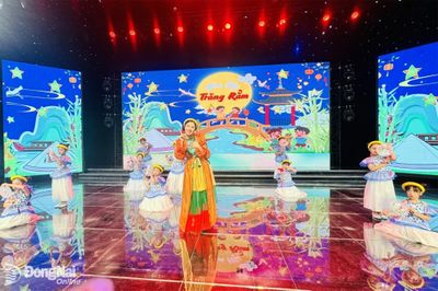 Lung linh sắc màu cổ tích cùng ‘Đêm trăng tuổi thơ’